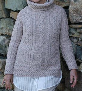 Aran Woolen Mills 100% Merino Wool Irish Fisherman Chunky Cable Knit Sweater